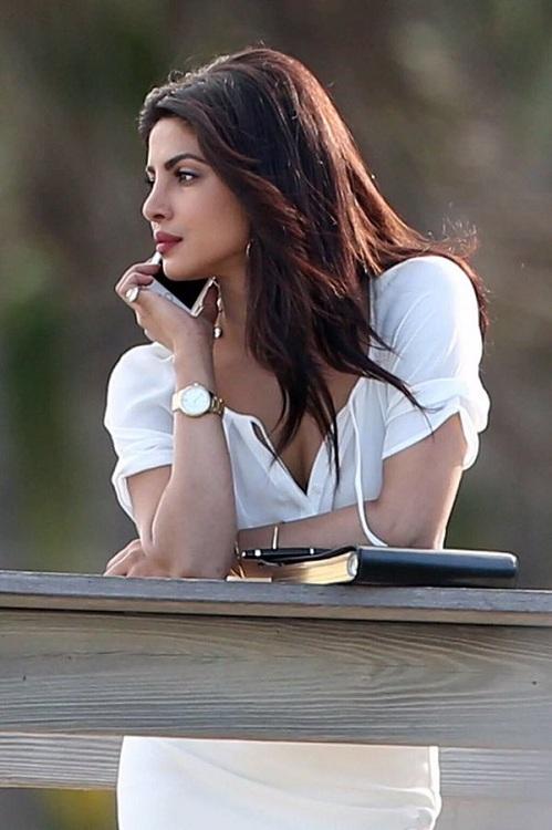 Will be Shooting Baywatch & Quantico Simultaneously - Priyanka Chopra